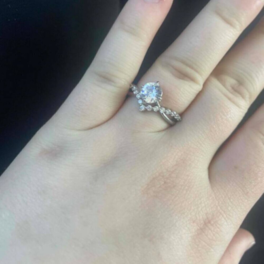 Sterling Silver 925 Round Cut Moissanite Solitaire Ring